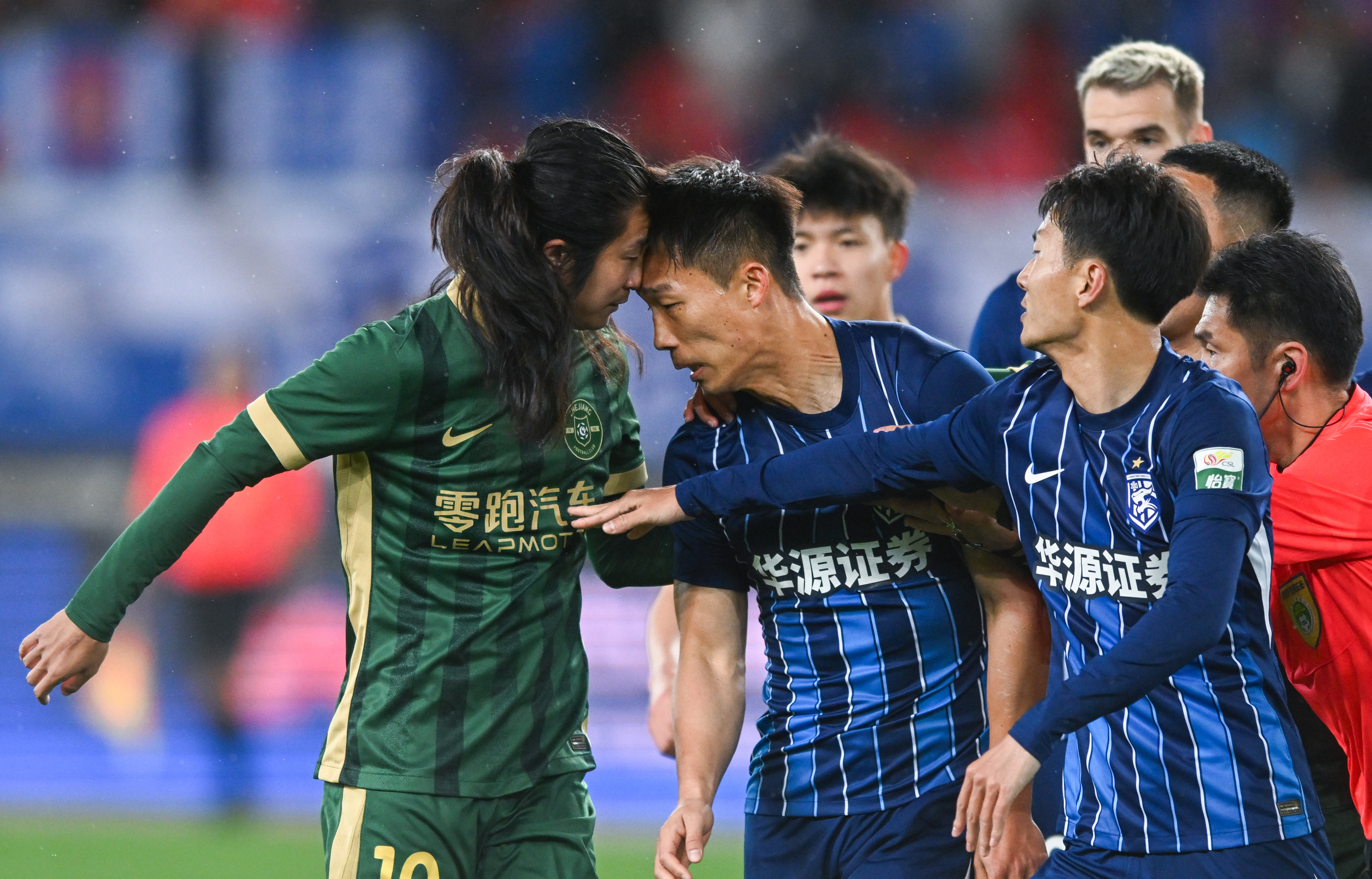 九游体育-冲刺阶段中超焦点战，AC米兰更衣室发声，信心回归，阵容厚度经受考验(俄罗斯乌克兰最新冲突)