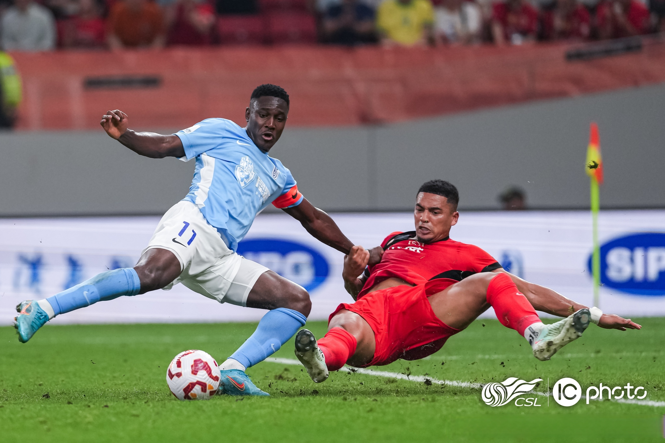 九游娱乐-上海海港队官宣武磊重返俱乐部