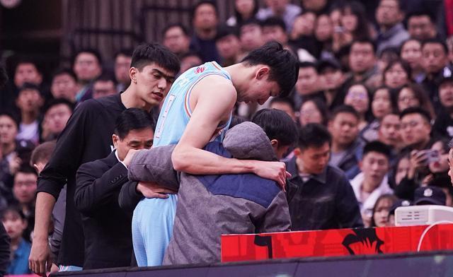 成都蓉城中超四连胜原因