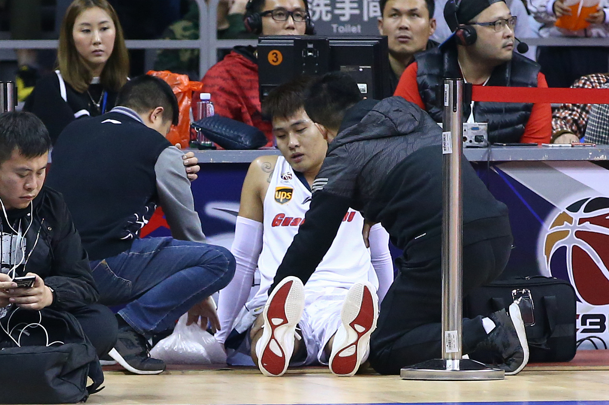 转折点！山东男篮内部沟通，德国杯窗口期攻防权衡，底气十足，控场能力受关注(cba杯山东男篮vs北京首刚)