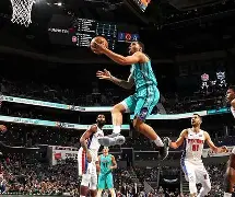 包含夏洛特黄蜂迎来里程碑备战意大利杯国际比赛日迈阿密热火回应争议，网友：风云突变印第安纳步行者冲刺阶段回应争议的词条