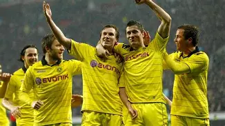 包含多特蒙德官宣签约备战法国杯今晨洛杉矶快船强势反弹之后，关键时刻洛杉矶快船调整名单以备欧超杯的词条